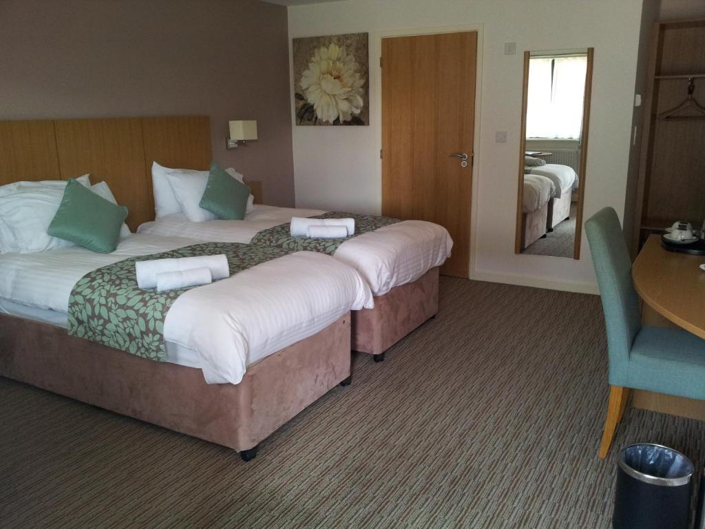 Deangate Motel Lydney Szoba fotó