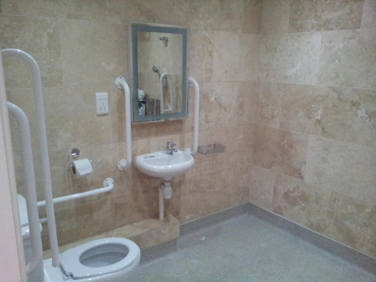 Deangate Motel Lydney Szoba fotó